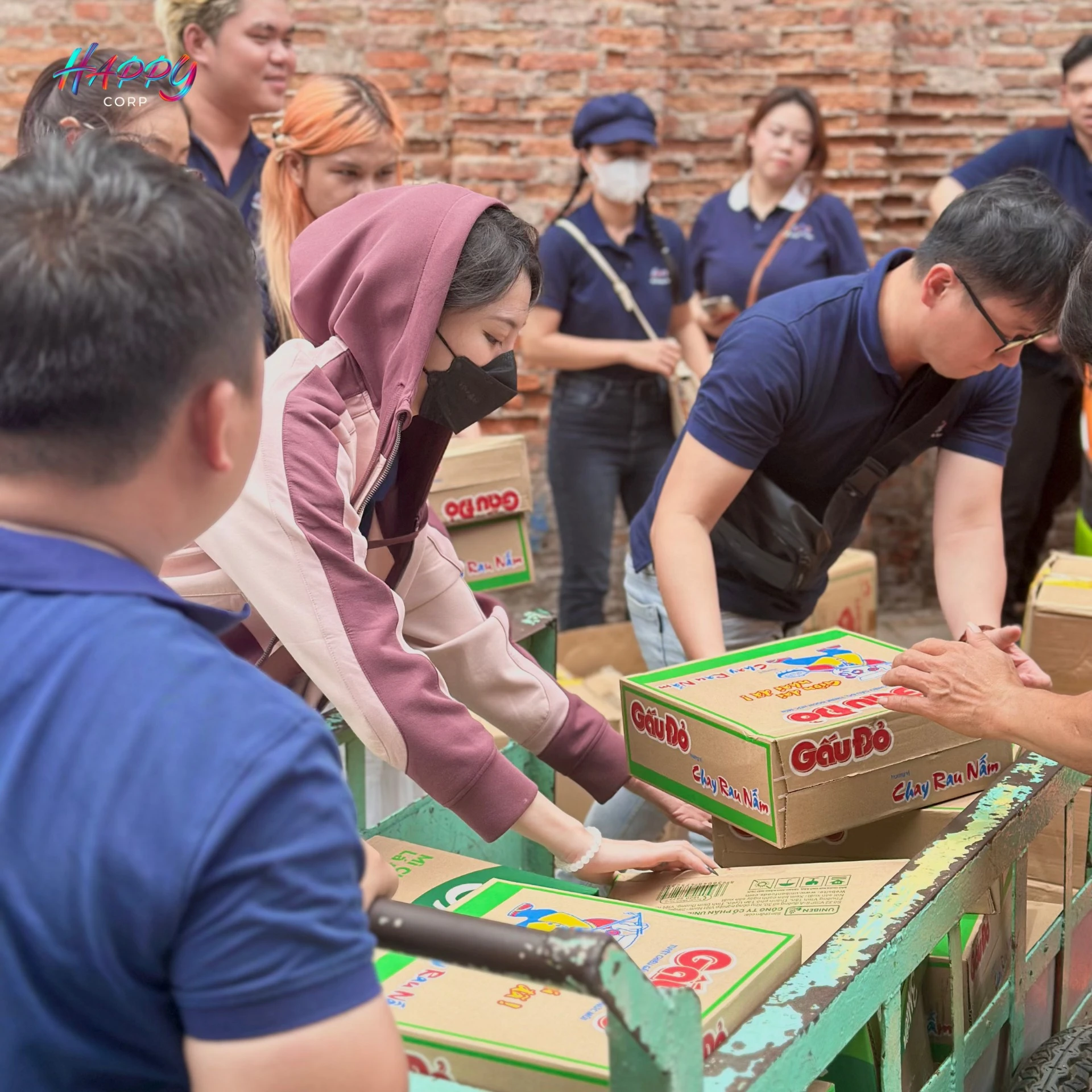Happy Corp – Hành trình &#8220;Yêu Thương Trao Tay và phát triển bền vững cùng cộng đồng